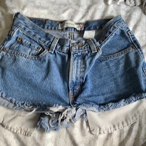 Levi jean shorts
